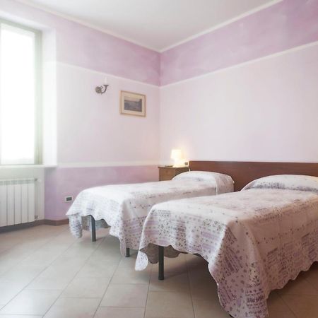 Villa Dircea CastellʼArquato エクステリア 写真